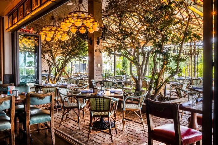 Elisabetta’s in West Palm Beach Offers Endless Reasons to Overindulge